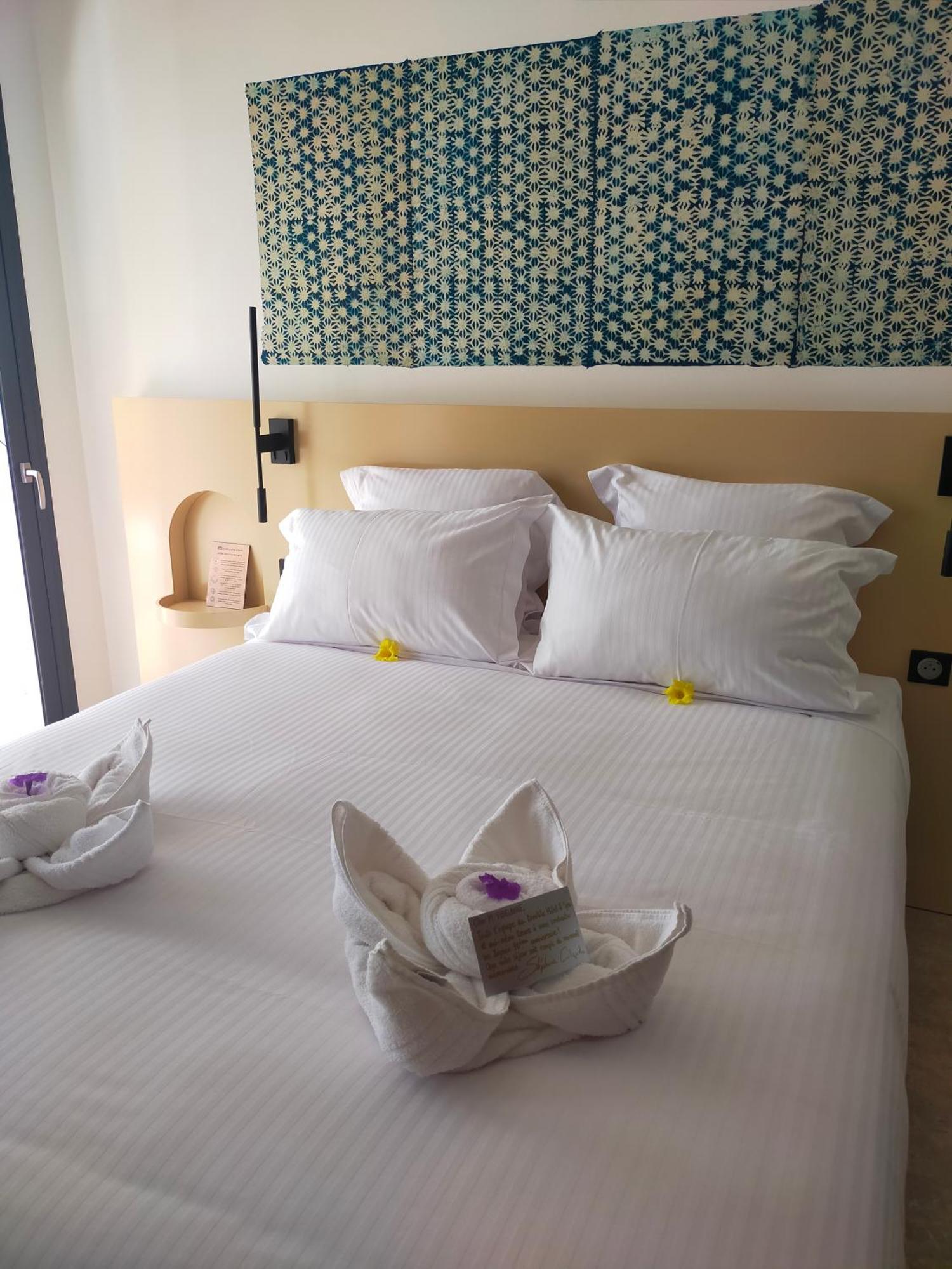 Dimitile Hotel & Spa อองเทอร์-โดซ์ ภายนอก รูปภาพ
